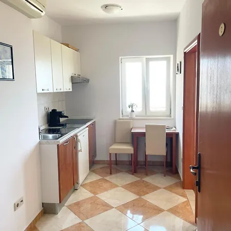 Grbic Apartment