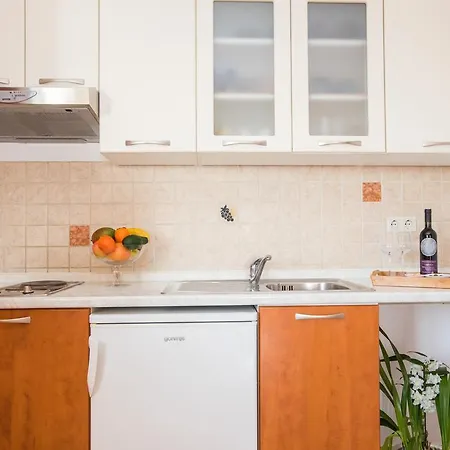Grbic Apartment Mlini